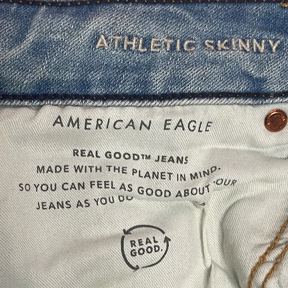 American Eagle Outfitters Light Blue High Rise Jeans - Picture 3 of 5